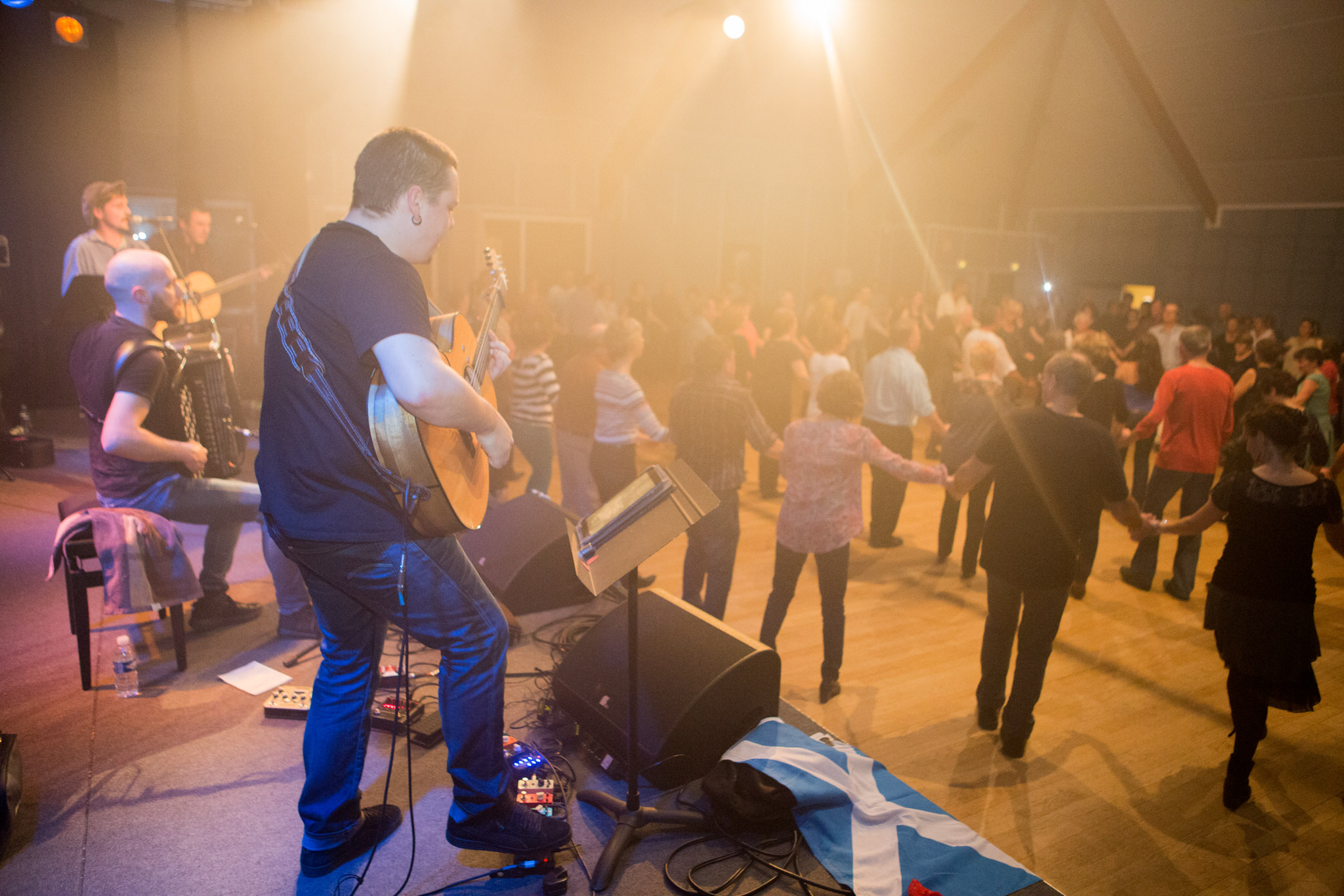 Concert lors d'un festnoz à Lorient