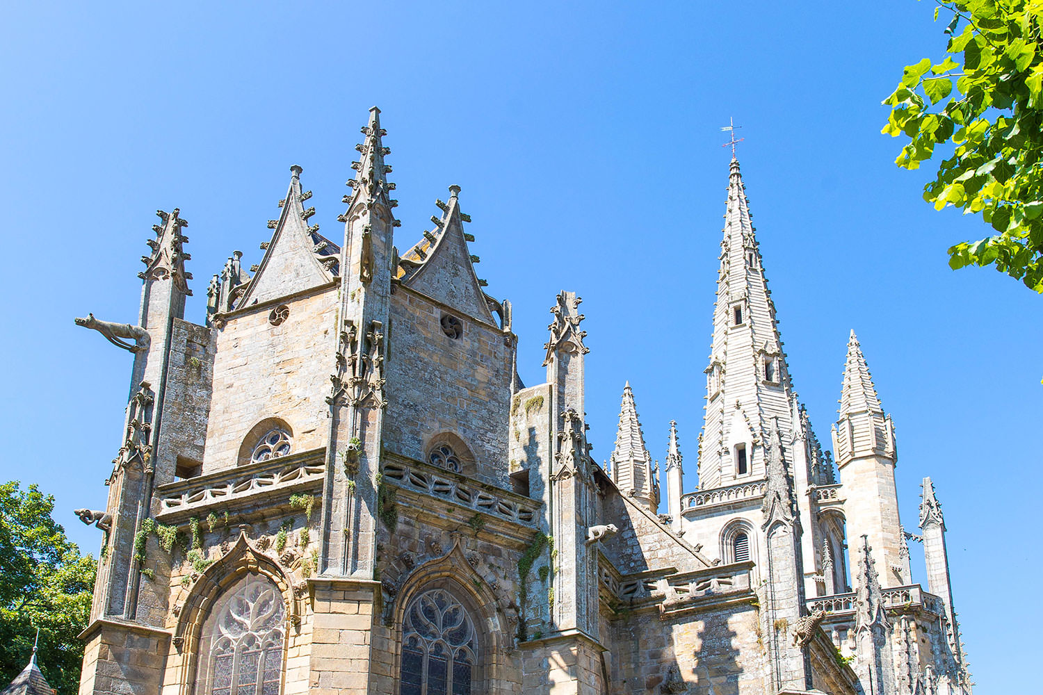 Basilique Notre-Dame-Du-Paradis d'Hennebont