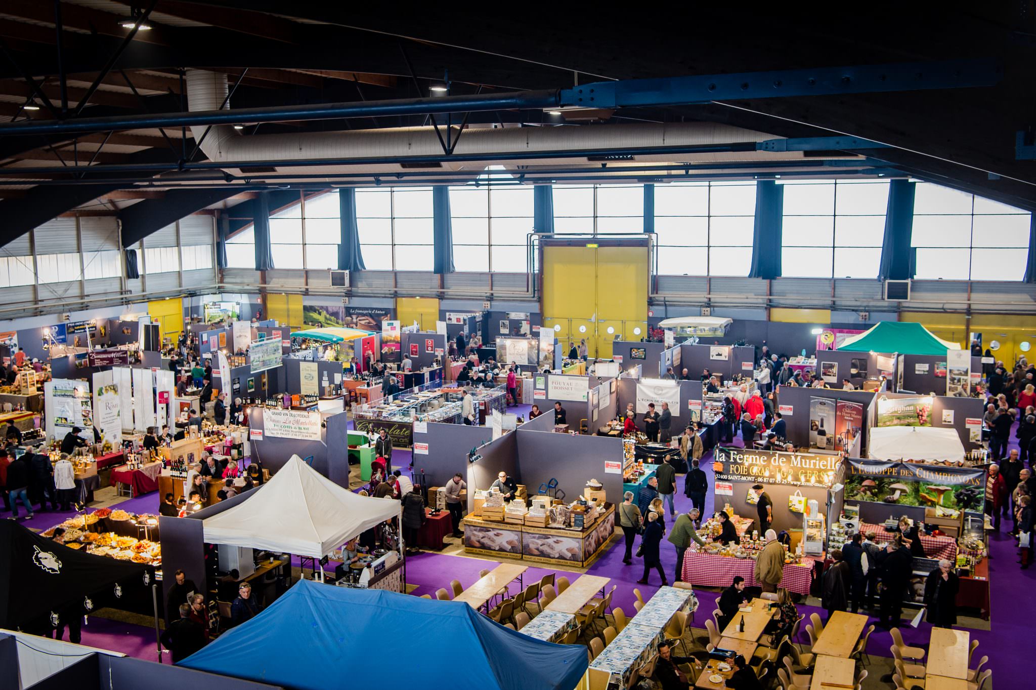 Salon au parc des expositions de Lanester.