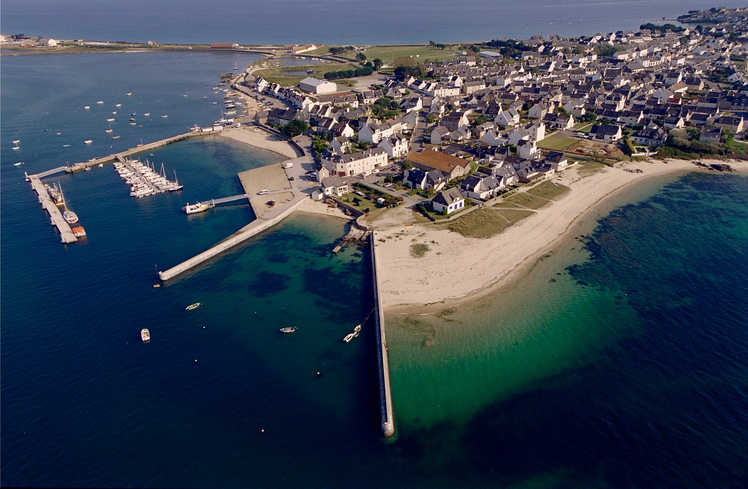 Vue aérienne du Port de plaisance de Gâvres.