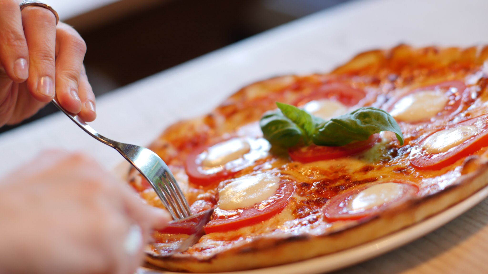 une pizza tomate mozza à guidel