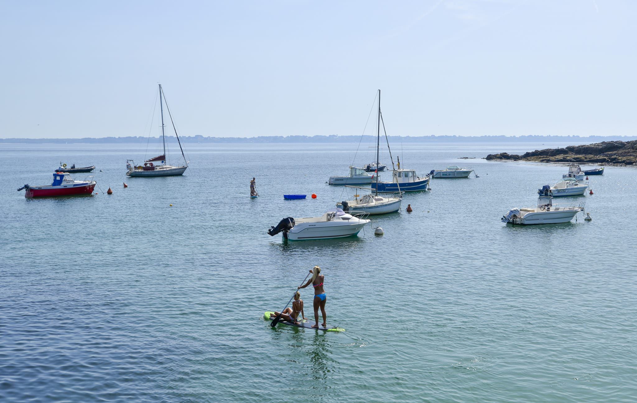 Bateaux dans la baie de Pérello