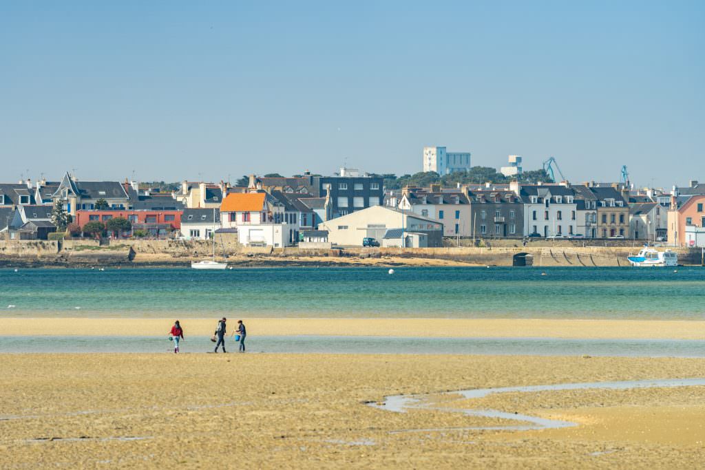 Les plus belles plages de Lorient Bretagne sud - Ile de Groix, Grands  sables et Sables Rouges Fort Bloqué à Ploemeur, Grand sîte dunaire de  Gâvres-Quiberon