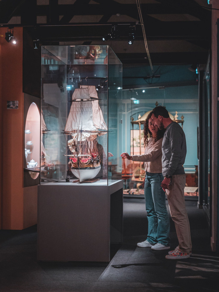 Visite du musée de la Compagnie des Indes à la Citadelle de Port-Louis (Morbihan)