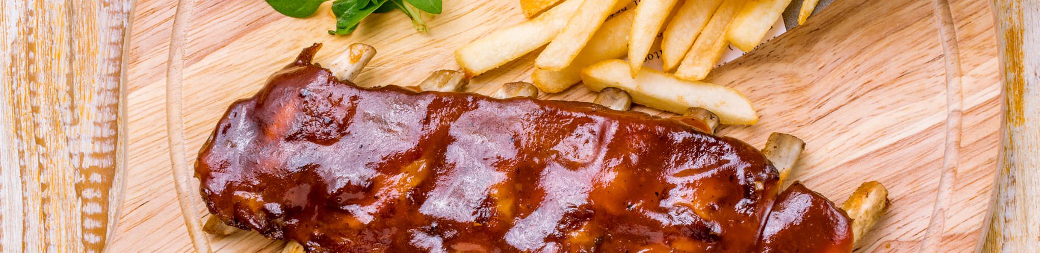 Recette originale et facile barbecue - Ribs Breizh Cola et Whisky Eddu Brocéliande - Restaurant La Cave des Gourmands à Locmiquélic (Morbihan)