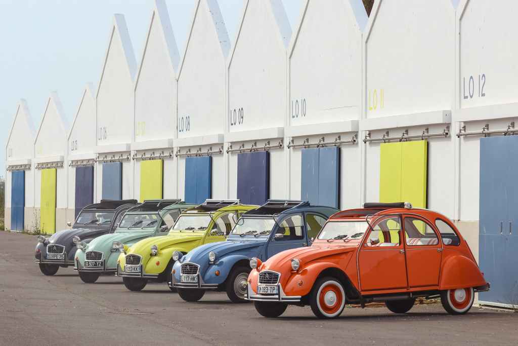 Location de voitures vintage Les Bolides de Tata à Larmor-Plage (Morbihan)