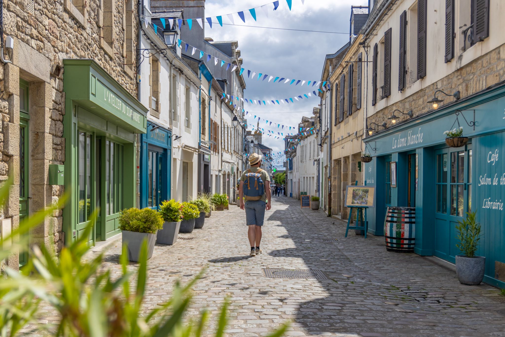 Balade dans la Grande Rue de Port-Louis (Morbihan)