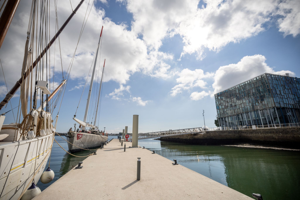 Ponton de la Découverte, au quartier du Péristyle de Lorient (Morbihan)