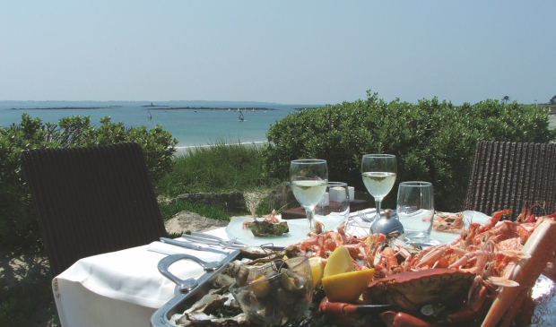 Plateau de fruits de mer, face à la mer