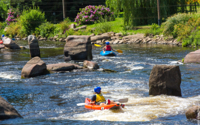 Kayak au Parc d'eau vive à Inzinzac-Lochrist (Morbihan)