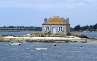 Maison de l'Ilot Nichtarguer sur la rivière d'Etel.