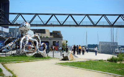 Promenade sur les quais de Lorient La Base (Morbihan)